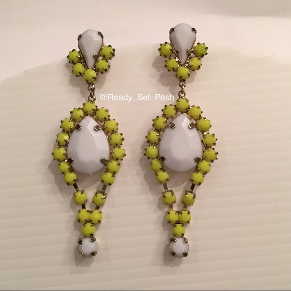 Neon yellow and white Whitestone earrings - Picture 2 of 5